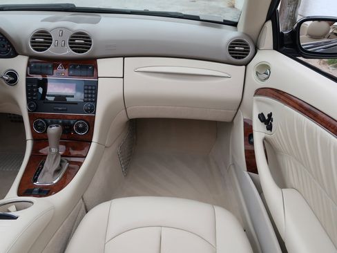 Used 2008 Mercedes-Benz CLK 350 Cabriolet image 15