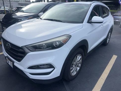 Used 2016 Hyundai Tucson SE w/ Option Group 02 image 1