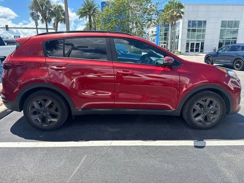 Used 2022 Kia Sportage Nightfall Edition FWD image 8