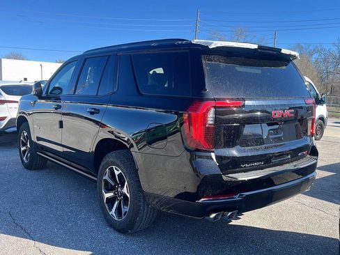 New 2026 GMC Yukon AT4 image 3