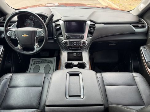 Used 2019 Chevrolet Tahoe LT w/ LT Signature Package AWD/4WD image 28