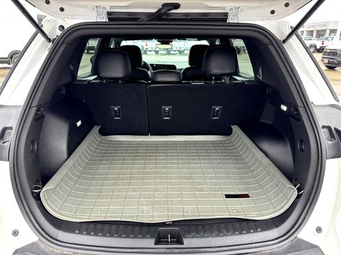 Used 2025 Chevrolet Equinox LT w/ Safety and Technology Package image 8