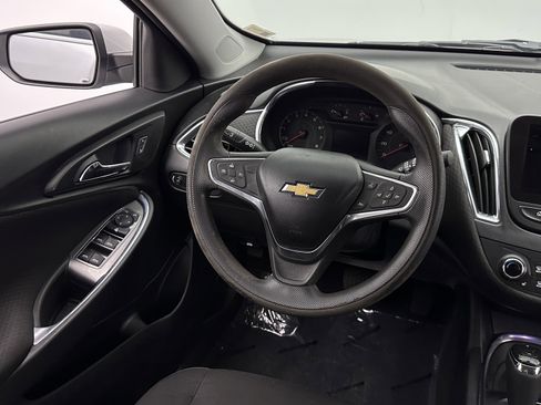 Used 2020 Chevrolet Malibu LT FWD image 26