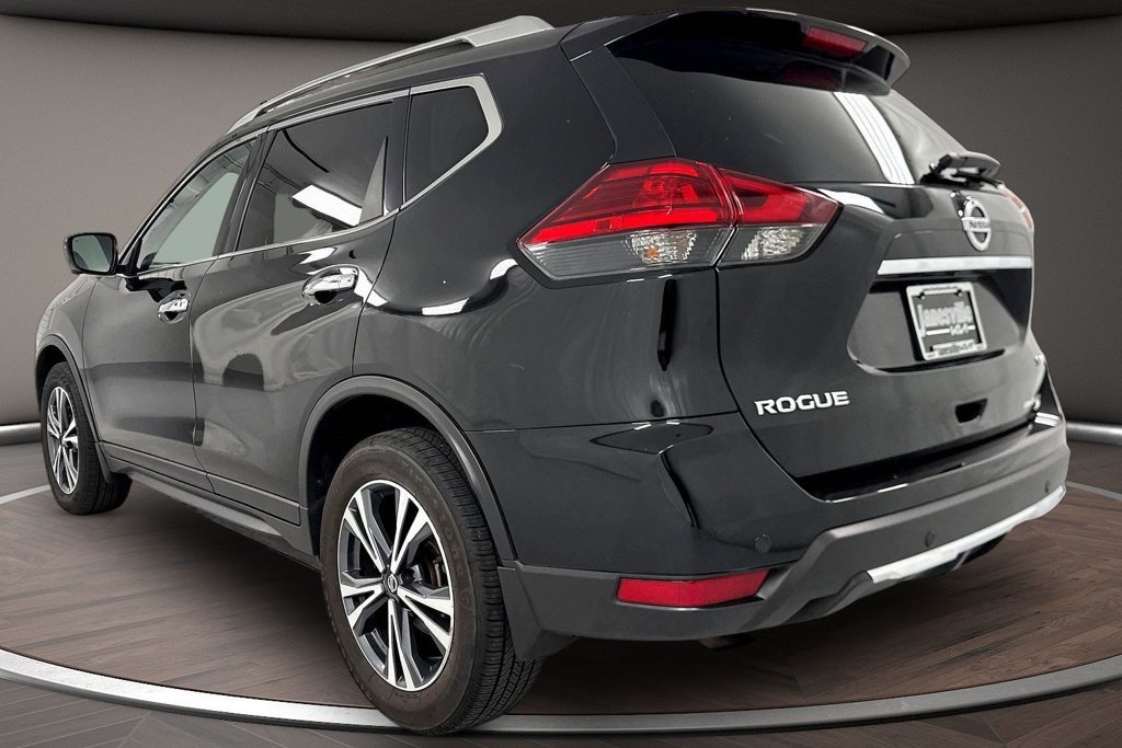 Used 2019 Nissan Rogue SV w/ Premium Package AWD/4WD image 5