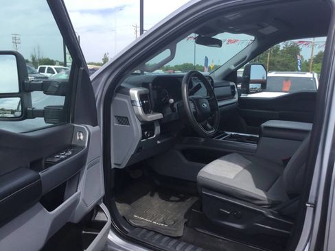 Used 2024 Ford F250 XLT AWD/4WD image 10