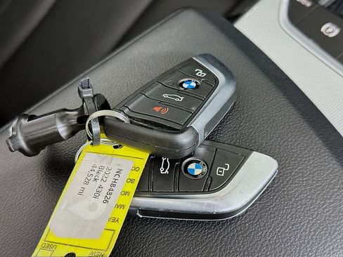 Used 2022 BMW 430i Convertible image 22