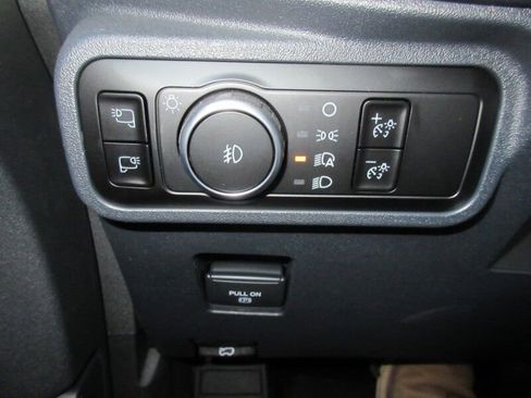 New 2025 Ford Bronco Badlands image 32