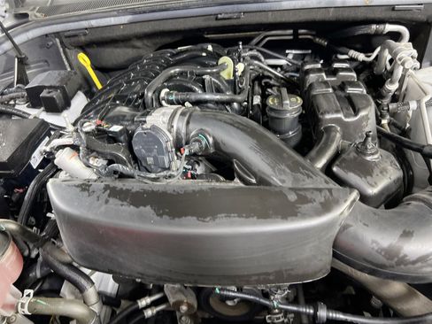 Used 2022 Dodge Durango GT image 33