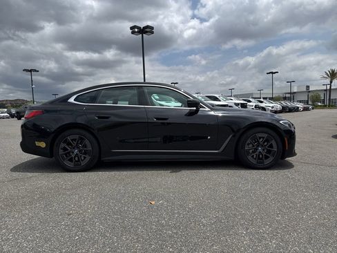 Used 2022 BMW i4 eDrive40 RWD image 4