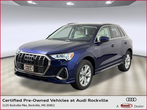 Certified 2025 Audi Q3 2.0T Premium w/ Convenience Package AWD/4WD image 1