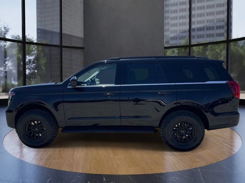 Used 2025 Ford Expedition Active RWD image 6