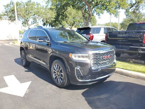 Certified 2023 GMC Acadia Denali w/ Black Diamond Edition FWD image 3