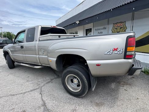 Used 2001 Chevrolet Silverado 3500 LS AWD/4WD image 6