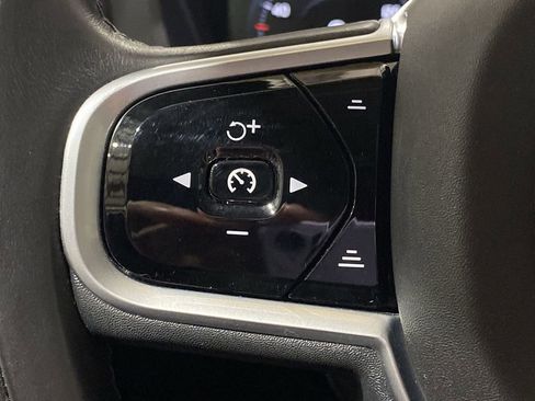 Used 2019 Volvo XC60 T5 Inscription w/ Protection Package Premier image 10