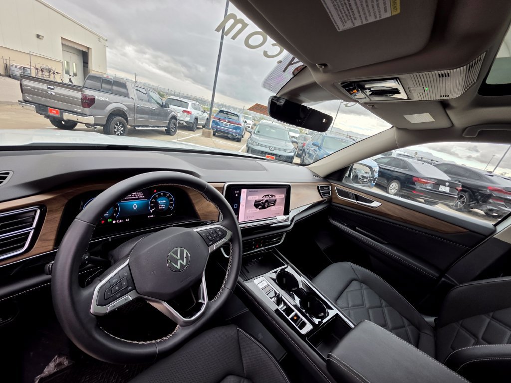 Certified 2026 Volkswagen Atlas SE FWD image 15