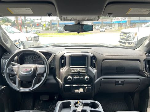 Used 2021 GMC Sierra 1500 4x4 Double Cab w/ Sierra Value Package image 10