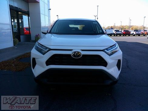 New 2025 Toyota RAV4 LE image 6