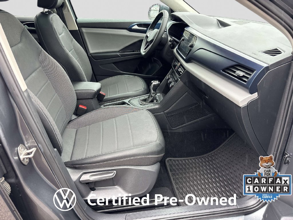 Used 2022 Volkswagen Taos SE FWD image 16