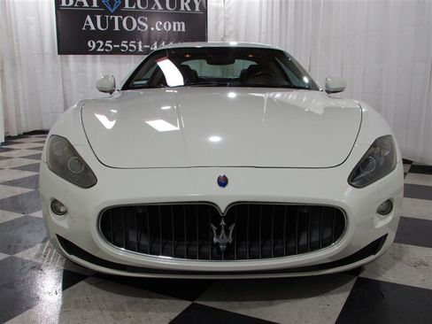 Used 2010 Maserati GranTurismo S RWD image 3