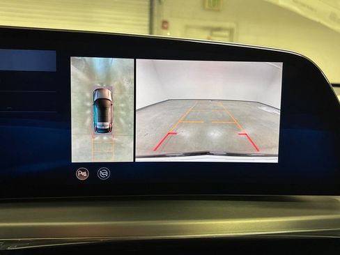 New 2025 Cadillac Lyriq Sport RWD image 44