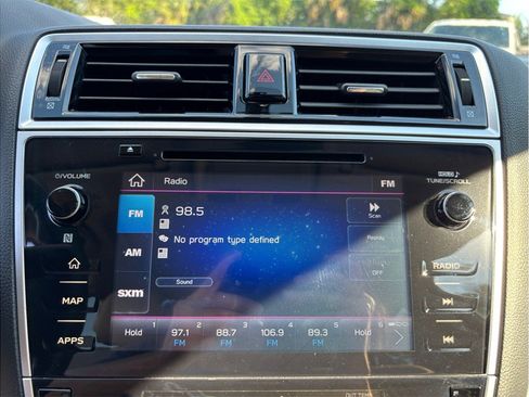 Used 2019 Subaru Outback 2.5i Limited AWD/4WD image 28