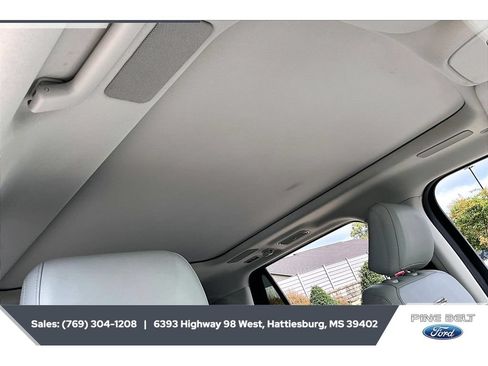 Certified 2025 Ford Expedition Platinum w/ Driver's Package AWD/4WD image 16