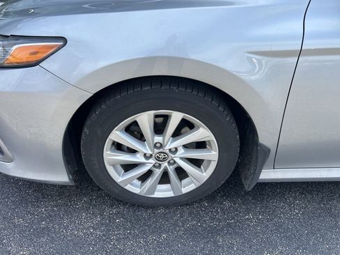 Used 2021 Toyota Camry LE AWD/4WD image 3