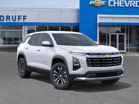 New 2026 Chevrolet Equinox LT w/ Safety and Technology Package image 7