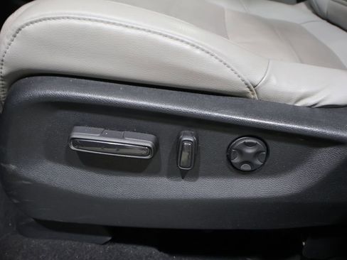 Used 2017 Honda CR-V EX-L image 12
