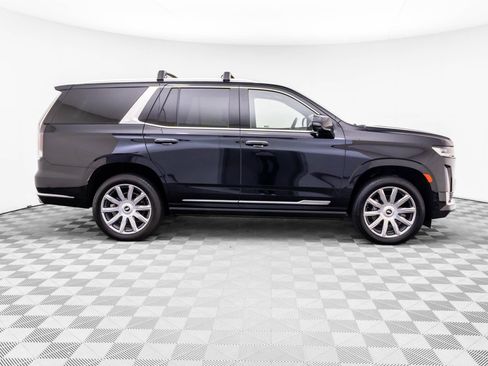 Certified 2024 Cadillac Escalade Premium Luxury Platinum w/ LPO, Floor Liner Package AWD/4WD image 7