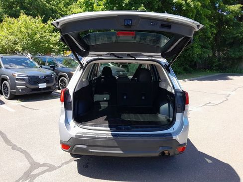 Used 2023 Subaru Forester Premium AWD/4WD image 33
