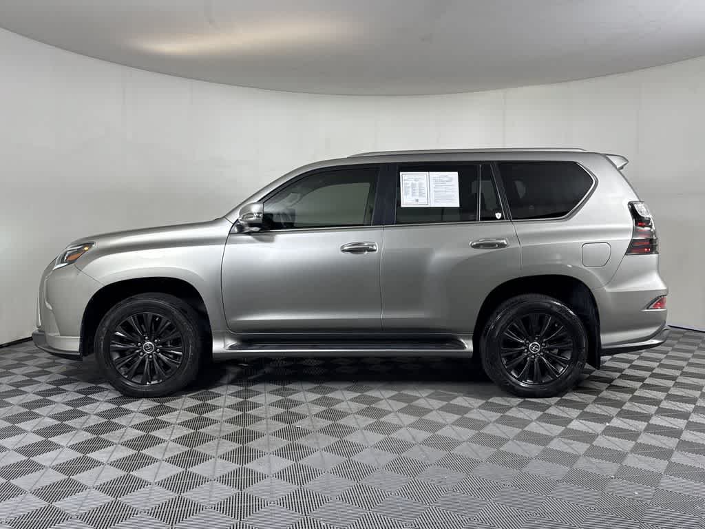 Used 2023 Lexus GX 460 Luxury w/ Sport Design Package AWD/4WD image 2