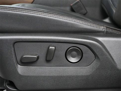 Used 2024 Chevrolet Silverado 2500 High Country w/ High Country Premium Package image 11