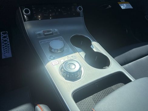 New 2026 Genesis GV70 3.5T Sport Advanced AWD/4WD image 19