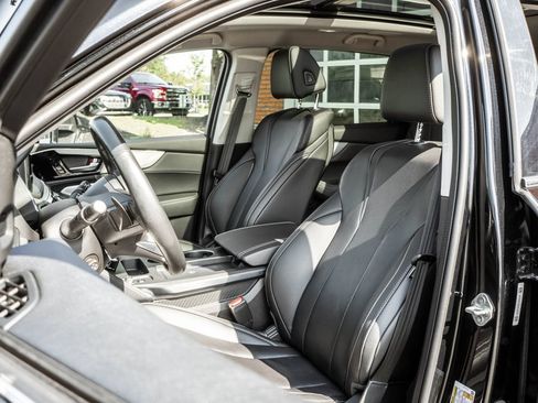Used 2025 Acura MDX SH-AWD w/ Technology Package image 6
