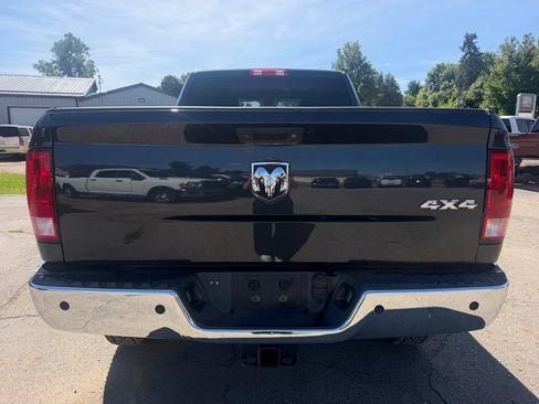 Used 2018 RAM 2500 Tradesman w/ Chrome Appearance Group AWD/4WD image 7