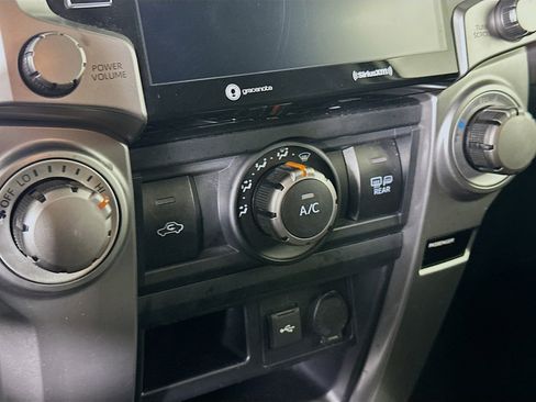 Used 2021 Toyota 4Runner SR5 image 23