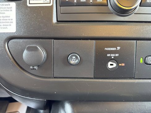 Used 2021 GMC Savana 3500 Extended w/ Power Convenience Package image 27