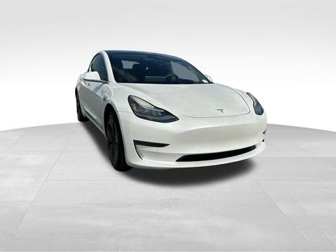 Used 2020 Tesla Model 3 Standard Range Plus RWD image 7