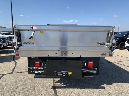 New 2025 GMC Sierra 3500 Pro w/ Convenience Package image 39