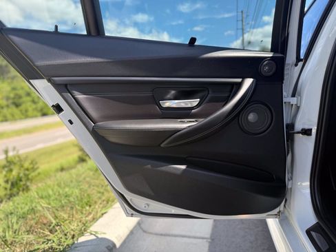 Used 2015 BMW M3 RWD image 28