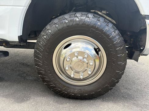 Used 2020 Ford F350 XL w/ Power Equipment Group AWD/4WD image 15