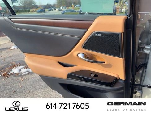 New 2025 Lexus ES 350 Luxury image 16