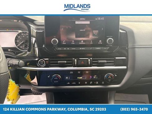 Used 2022 Nissan Pathfinder SV AWD/4WD image 30