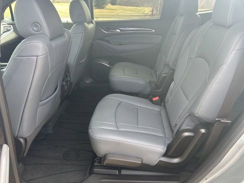 Used 2024 Buick Enclave Essence w/ Sport Touring Edition image 18