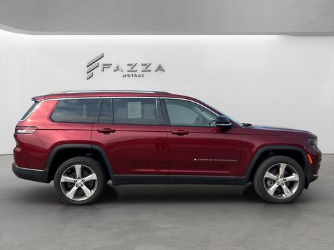 Used 2021 Jeep Grand Cherokee L Limited AWD/4WD image 14
