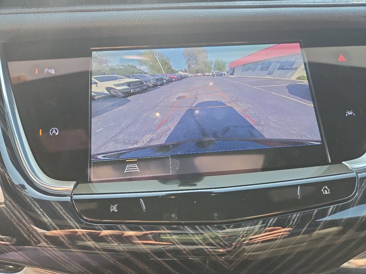 Used 2024 Cadillac XT6 Premium Luxury FWD image 20