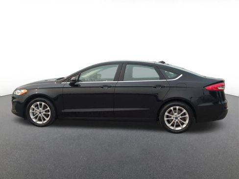 Used 2020 Ford Fusion SE FWD image 3