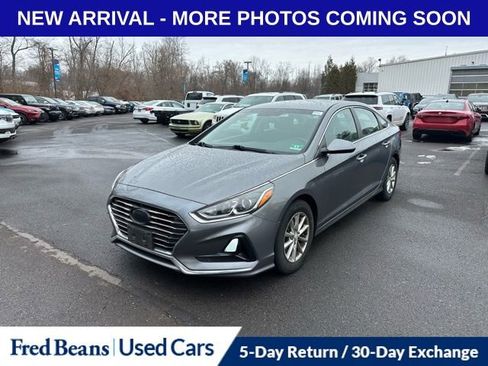 Used 2018 Hyundai Sonata SE image 1