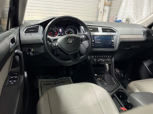 Used 2019 Volkswagen Tiguan SE image 20